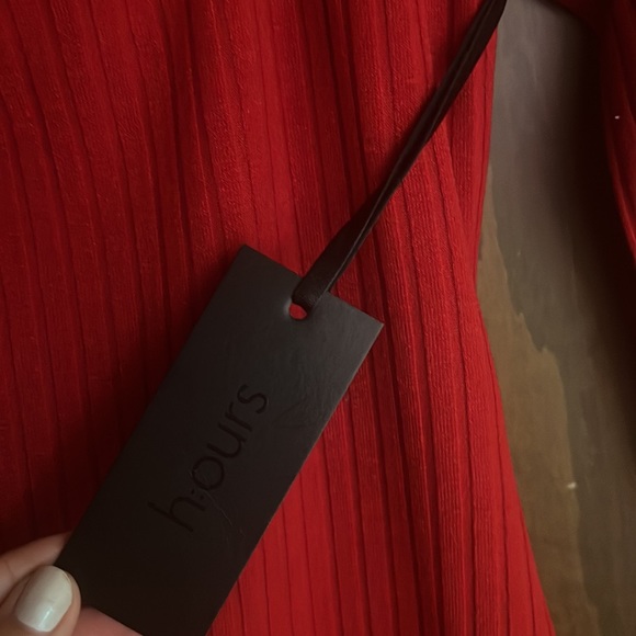 Red - Picture 2 of 3